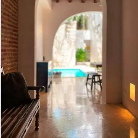 Сasa de vacaciones Espaciosa Y Glamurosa Casa 4/4.5