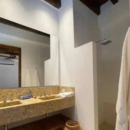 Espaciosa Y Glamurosa Casa 4/4.5