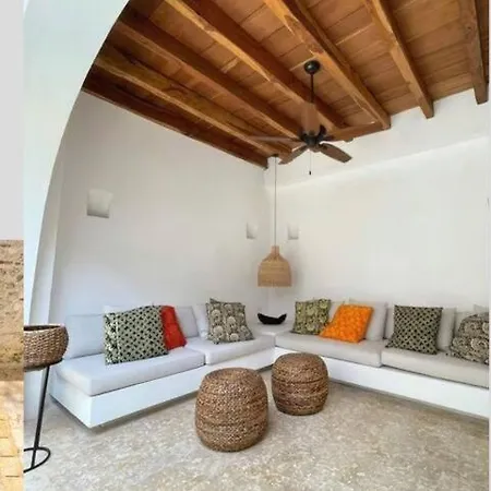 Espaciosa Y Glamurosa Casa 4/4.5 *
