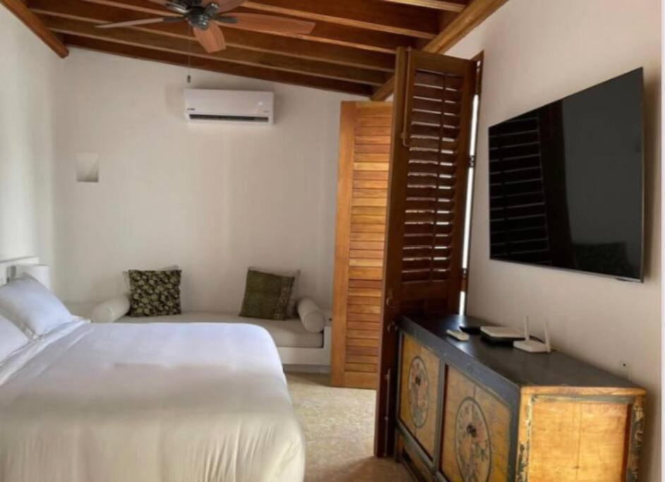 Espaciosa Y Glamurosa Casa 4/4.5 *