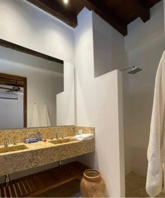 Espaciosa Y Glamurosa Casa 4/4.5
