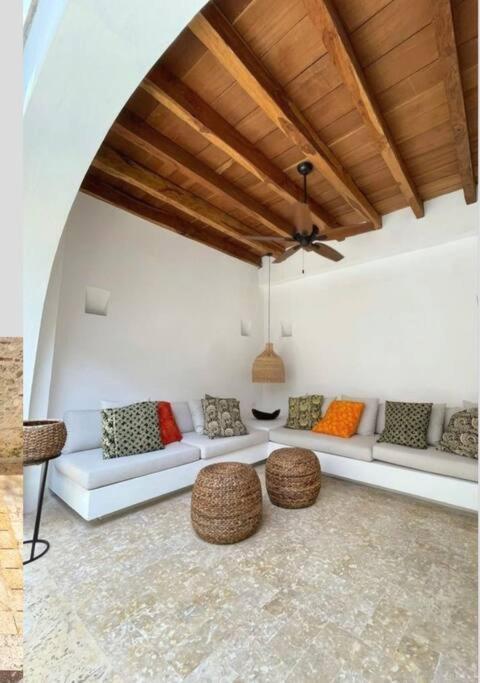 Espaciosa Y Glamurosa Casa 4/4.5 *